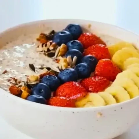 Tropical Smoothie Chia Oatmeal Pudding Recipe